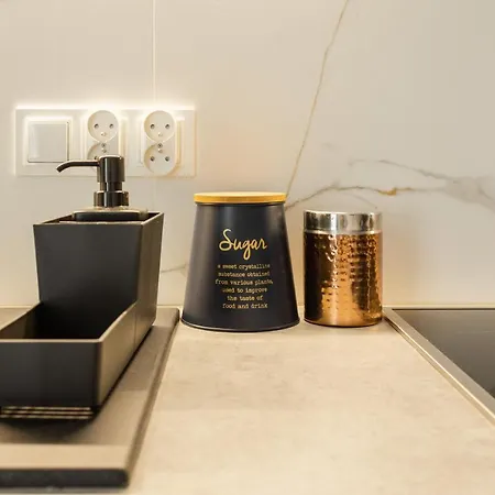 Pod Skrzydlami - Centrum - 24h *