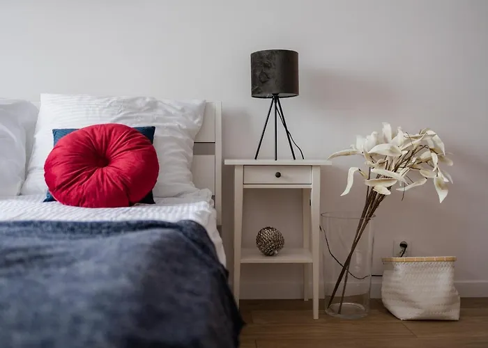 Pod Skrzydlami - Centrum - 24h